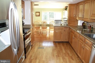 9323 Afternoon Ln, Columbia, MD 21045 - photo 2