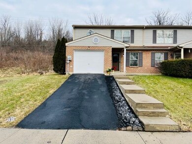3557 Limestone Dr, Whitehall, PA 18052 - photo 2