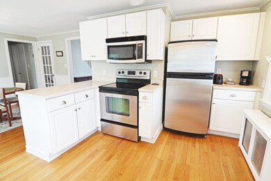 23 Wood Ave, East Longmeadow, MA 01028 - photo 4