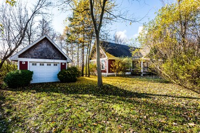 Three Oaks-103