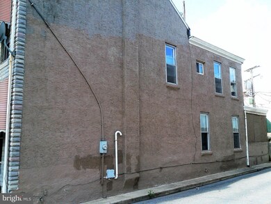 1233 Elm St, Reading, PA 19604 - photo 4