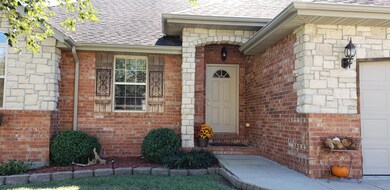 918 Welch St, Nixa, MO 65714 - photo 2