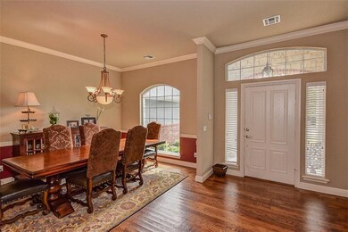 Dining room and entrance