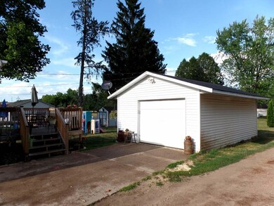 805 N Mill St, Merrill, WI 54452 - photo 2