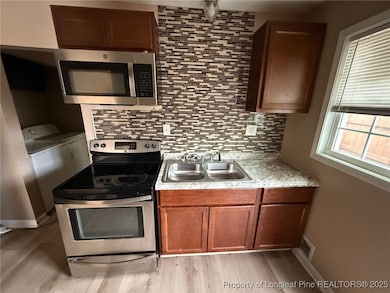 324 Rhew St, Fayetteville, NC 28303 - photo 4