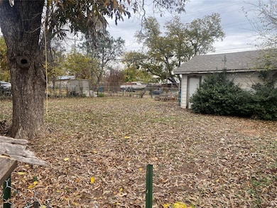 700 N 11th St, Frederick, OK 73542 - photo 4