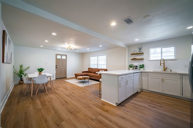 5104 Chapman St, Houston, TX 77009 - photo 7