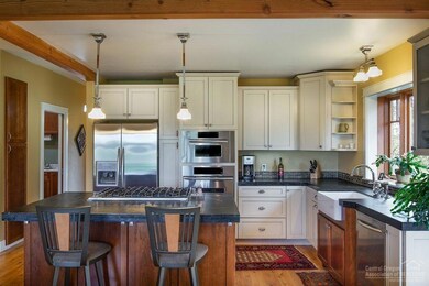 unlisted-address, Bend, OR 97703 - photo 6