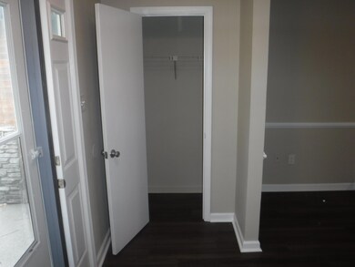 4x11 Entrance foyer with coat closet