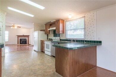 22667 Fishmarket Rd, Tecumseh, OK 74873 - photo 7