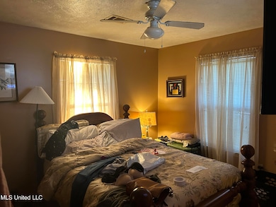 356 Walnut St, Canton, MS 39046 - photo 6