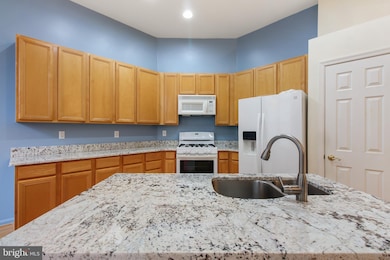 11205 Woodglen Dr, Rockville, MD 20852 - photo 3