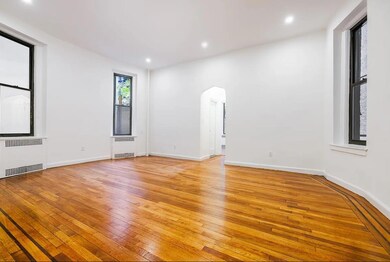 250 W 22nd St unit 1B, New York, NY 10011 - photo 5