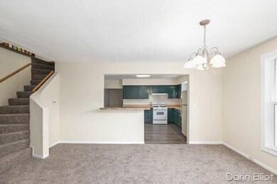 722 N Jefferson St, Ionia, MI 48846 - photo 4