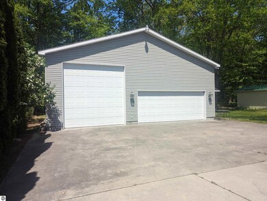 387 N Huron Rd, Au Gres, MI 48703 - photo 5