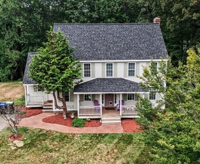 11 Valley View Cir, Rutland, MA 01543 - photo 2