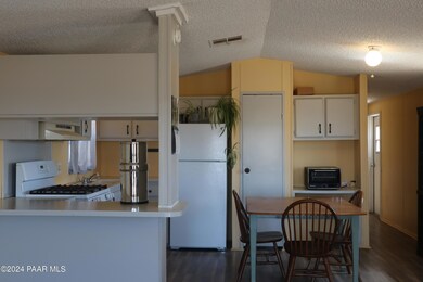 400 W Baja Rd, Paulden, AZ 86334 - photo 4