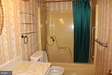 233 Wakefield Rd, Hagerstown, MD 21740 - photo 6