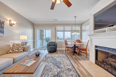 Mariners Landing unit 347, Huddleston, VA 24104 - photo 6