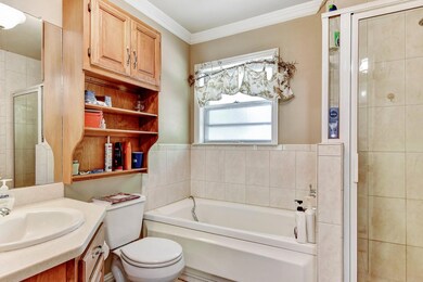 252 Woodlake Rd, Denison, TX 75021 - photo 5