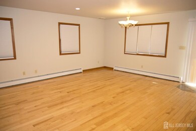 494 Harris Ave unit B, Middlesex, NJ 08846 - photo 3