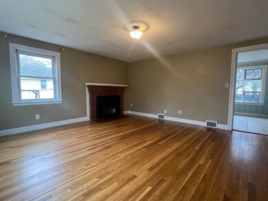 107 Dysart St, Quincy, MA 02169 - photo 3