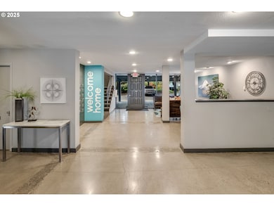 200 Burnham Rd unit 200, Lake Oswego, OR 97034 - photo 4