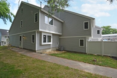 43 Meadow Pond Dr unit H, Leominster, MA 01453 - photo 4