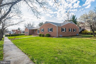 157 Lambden Ave, Winchester, VA 22601 - photo 4