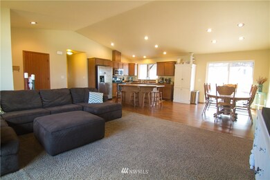 2128 Citation Loop, Wenatchee, WA 98801 - photo 3