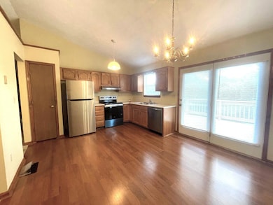 9137 Tamarack Dr, Covington, KY 41017 - photo 2