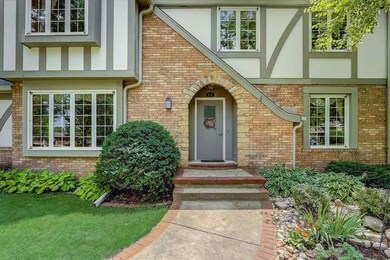 304 Simon Crestway, Waunakee, WI 53597 - photo 3