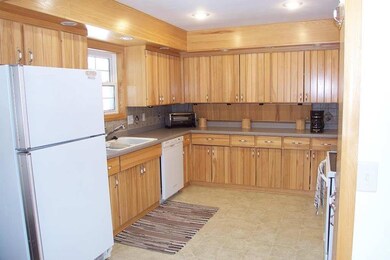 819 16th St SE, Menomonie, WI 54751 - photo 3