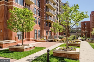 The Park at Courthouse unit 211, Arlington, VA 22201 - photo 2
