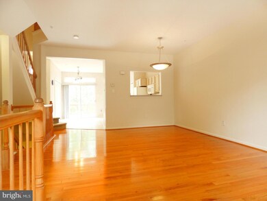 10309 Tulip Tree Dr, Bowie, MD 20721 - photo 2