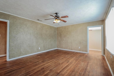 2509 36th St, Lubbock, TX 79413 - photo 2