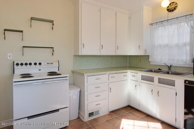 11-802 Newton Lansing -SMALL