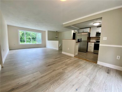 Living/dining room