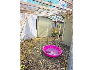 212 NW 5th Ave, John Day, OR 97845 - photo 7