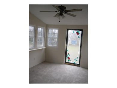 837 Cummington Rd, Columbus, OH 43213 - photo 6