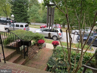 1010 Wawaset St, Wilmington, DE 19806 - photo 2