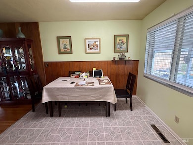 930 E 17th N, Mountain Home, ID 83647 - photo 7