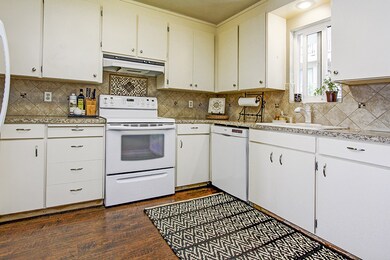 The Camelot Condominiums unit 211, Edmonds, WA 98020 - photo 4