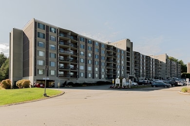 Chapel Hill East Condominiums unit 103, Framingham, MA 01702 - photo 2