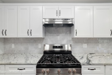 8585 Periwinkle Dr, Tobyhanna, PA 18466 - photo 5