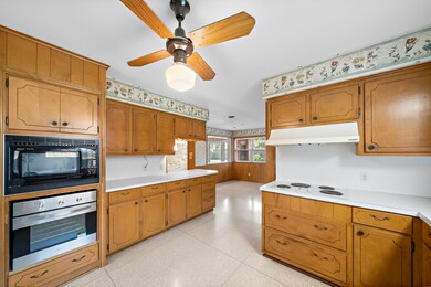 1415 Huge Oaks St, Houston, TX 77055 - photo 7