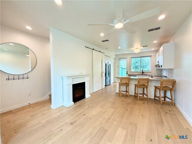 1903 Dutton Dr unit B, San Marcos, TX 78666 - photo 3