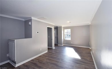 609 Sir Knight Ct, Clemmons, NC 27012 - photo 2