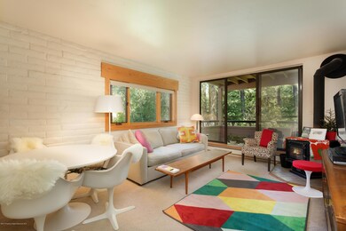 222HunterCreekCondo_HiRes003