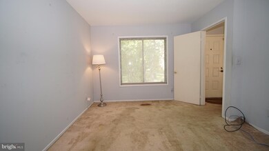 9424 Gentle Cir, Montgomery Village, MD 20886 - photo 6